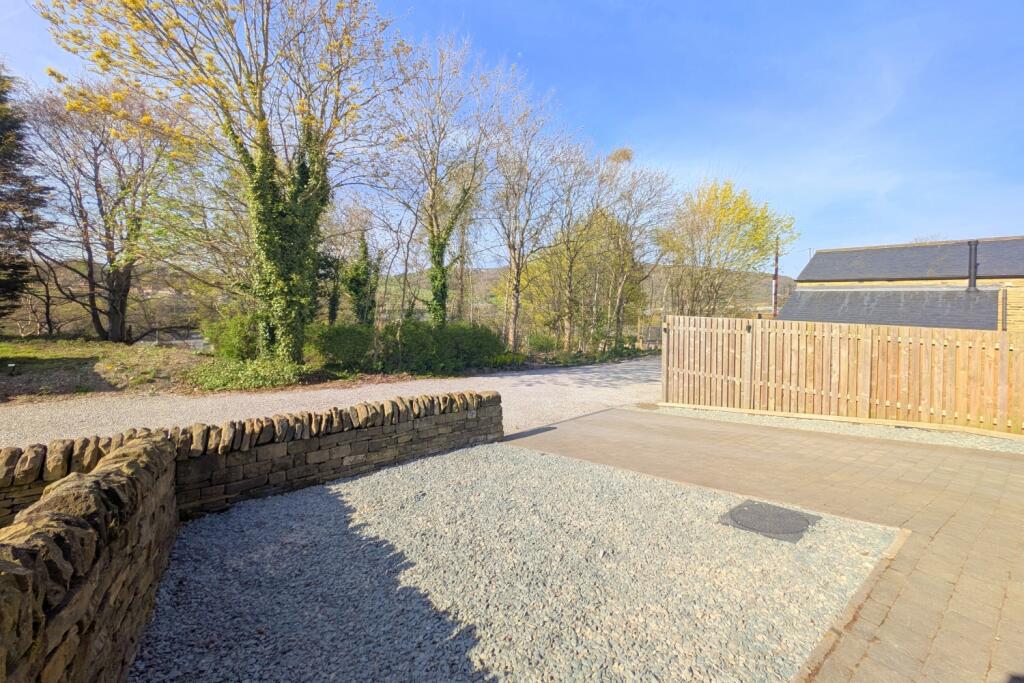 PXL_20250411_151008958