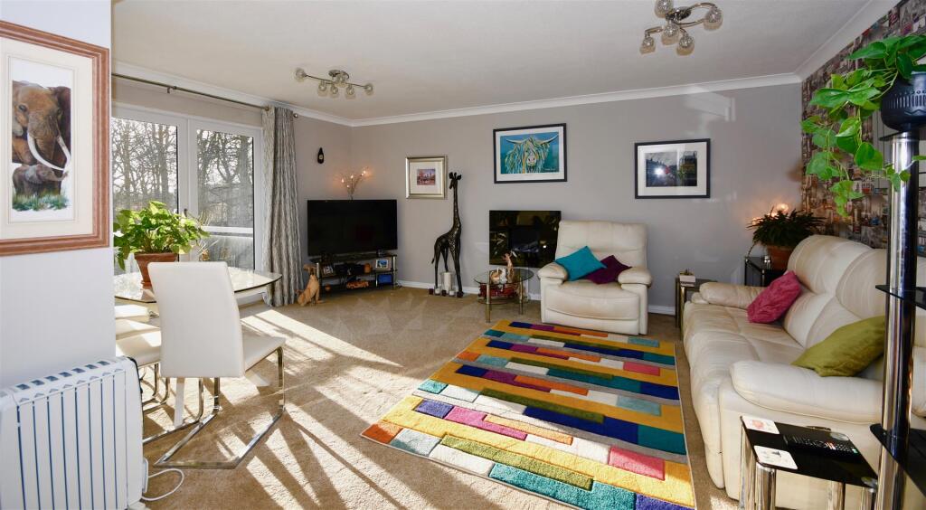 Sitting/dining  room