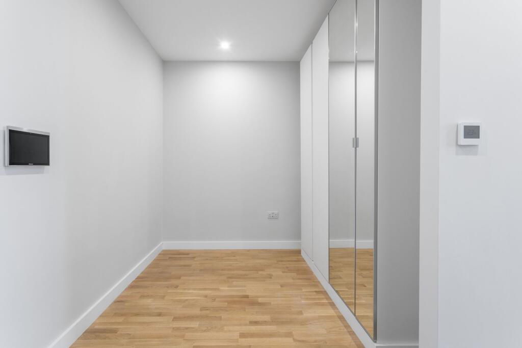 bedroom (example)