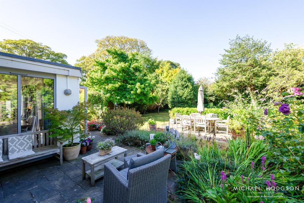 21, Laburnum Grove-57.jpg