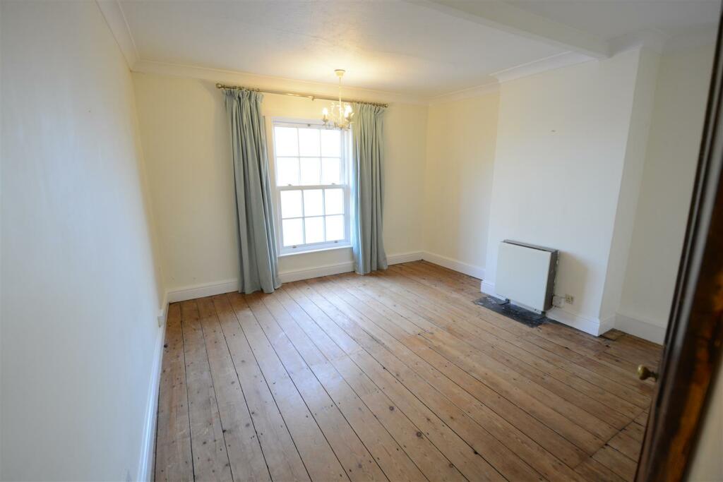 Water Row Bedroom 1.JPG