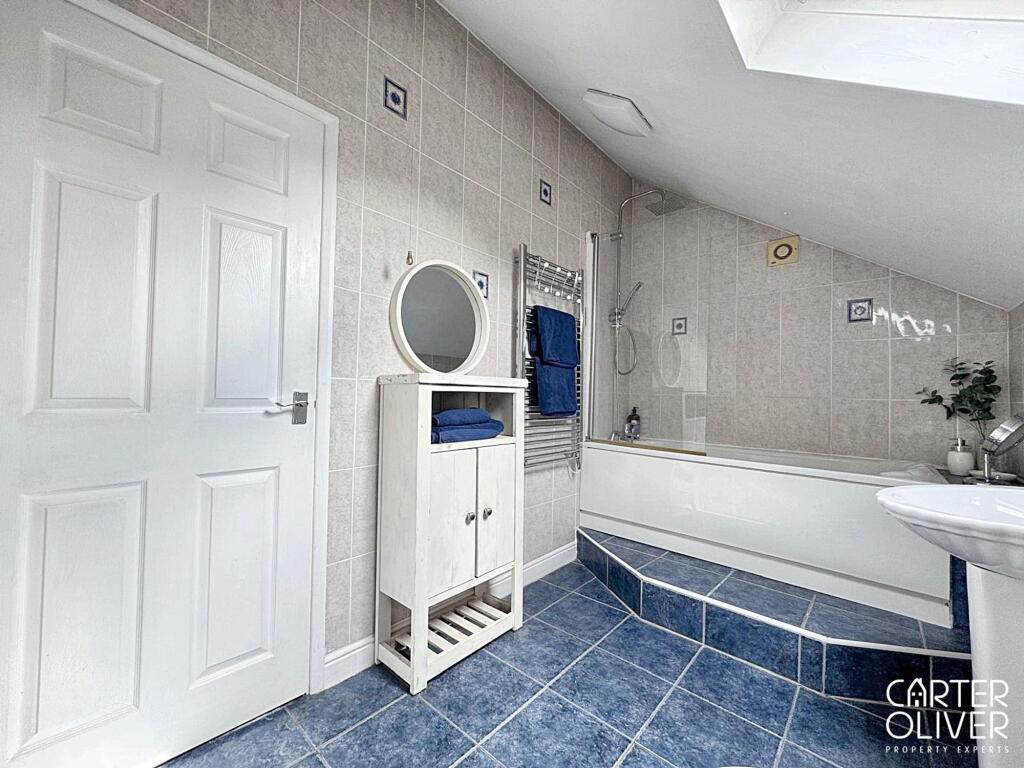 BEDROOM 3 ENSUITE