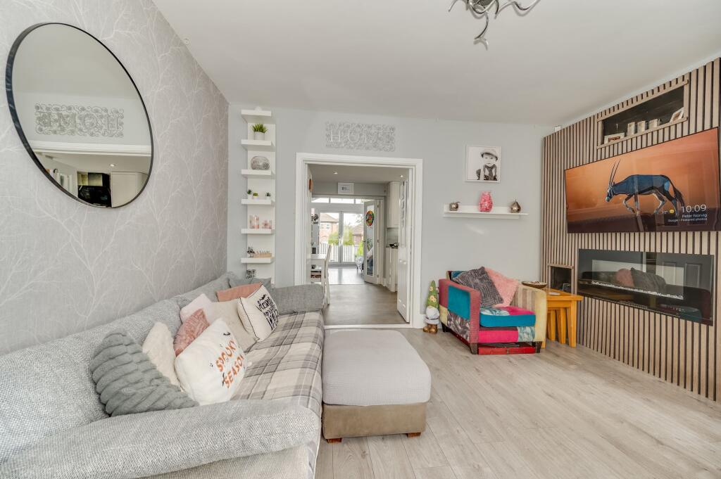 KITCHEN, DINER AND LIVING ROOM