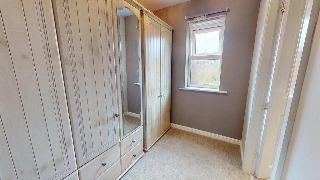 DRESSING AREA