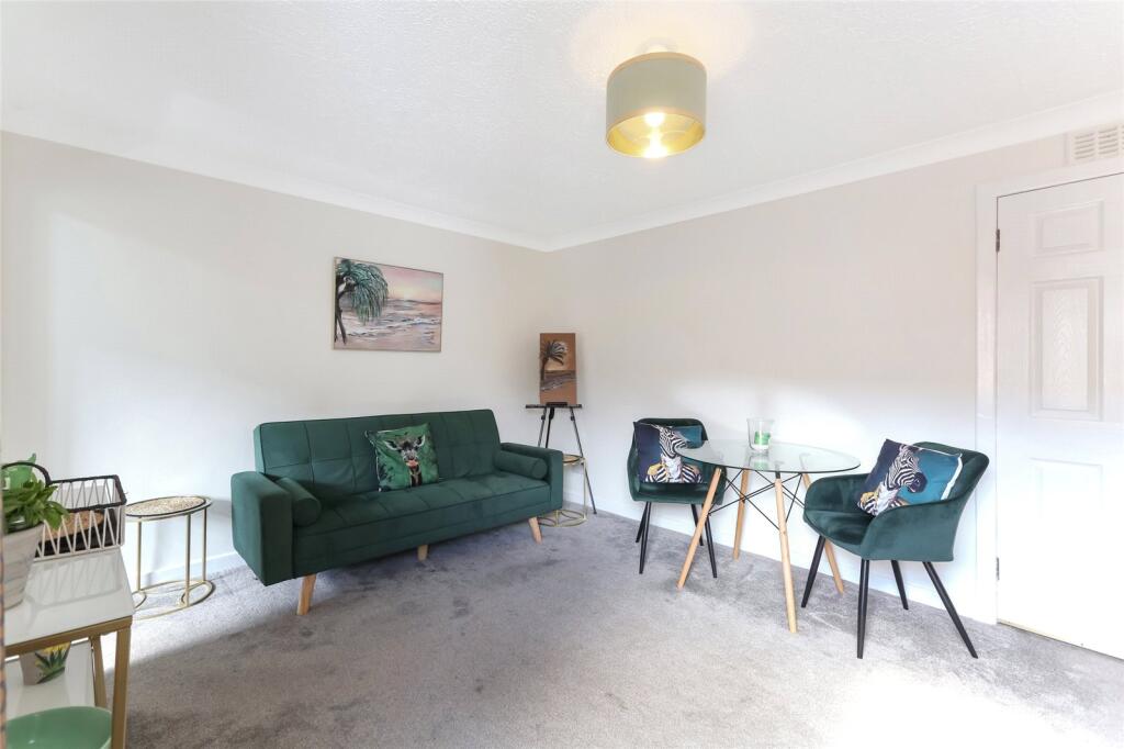 Living/Dining Room