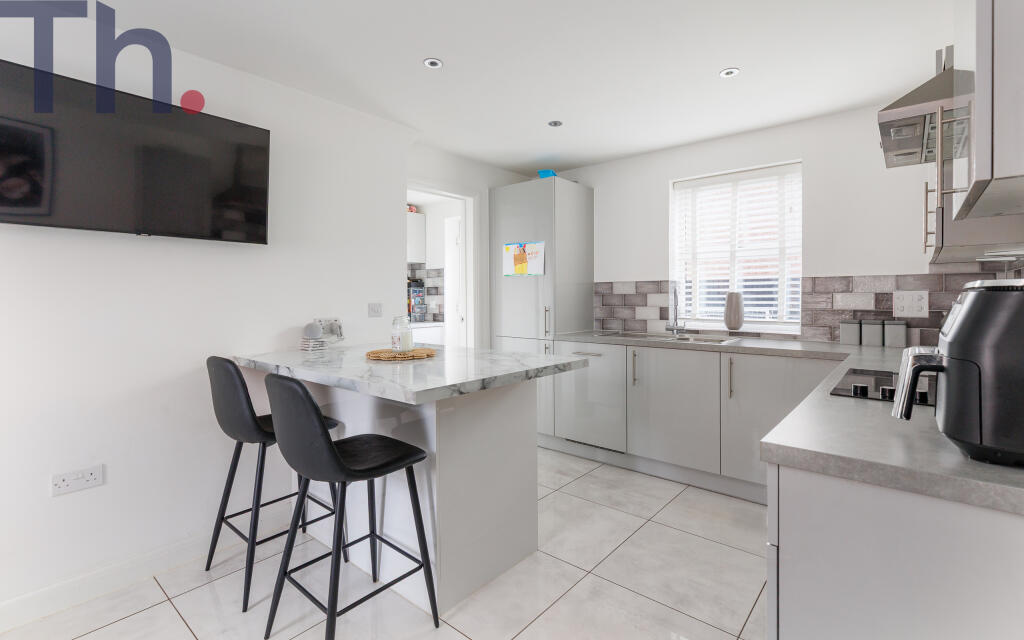 Kitchen/Breakfast Room