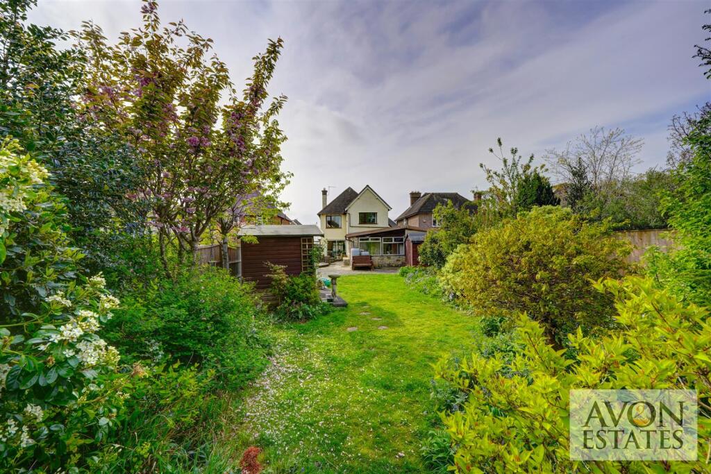 19 Collinsfield rear aspect.jpg