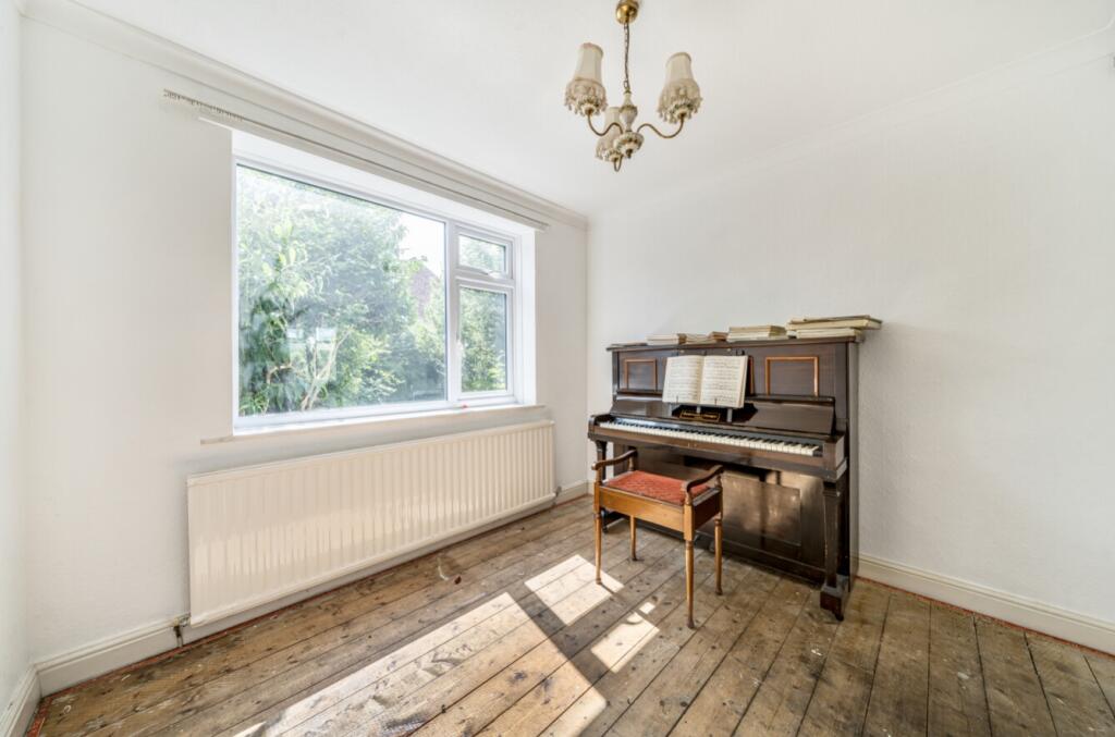 Dining Room 2 - 26 Whalley Close - EweMove Sale