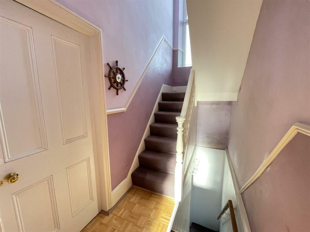 ENTRANCE HALLWAY