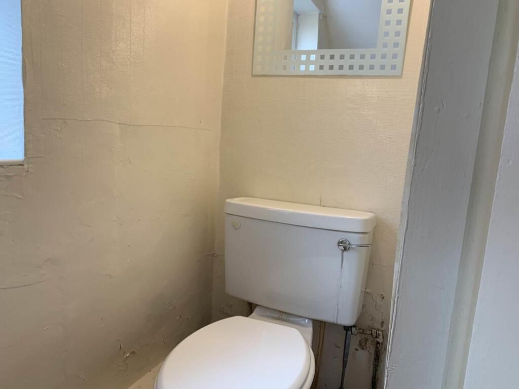 GF WC.jpeg