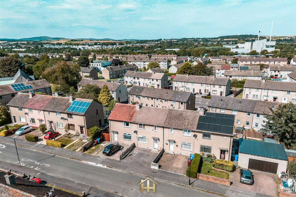 22 BALBEGGIE TERR DD4 8RL EDIT (36 of 48).jpg