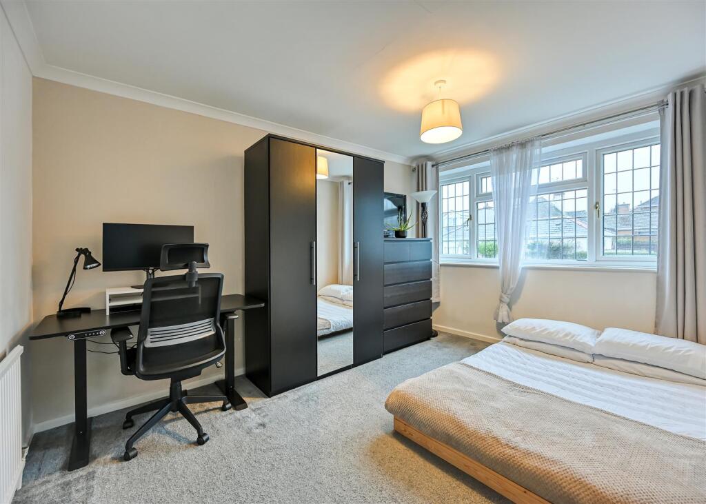 1 Denham Gardens-05.jpg