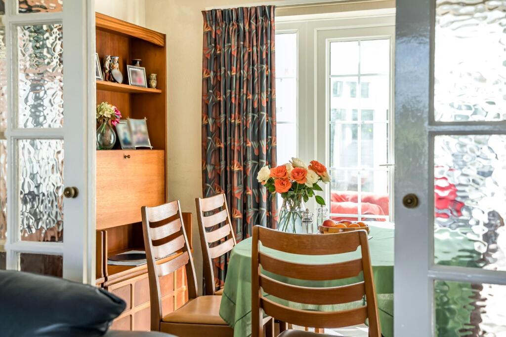 lifestyle dining table.jpg