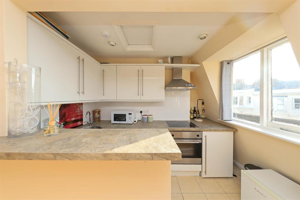 nicholas james waterloo kitchen_.jpg