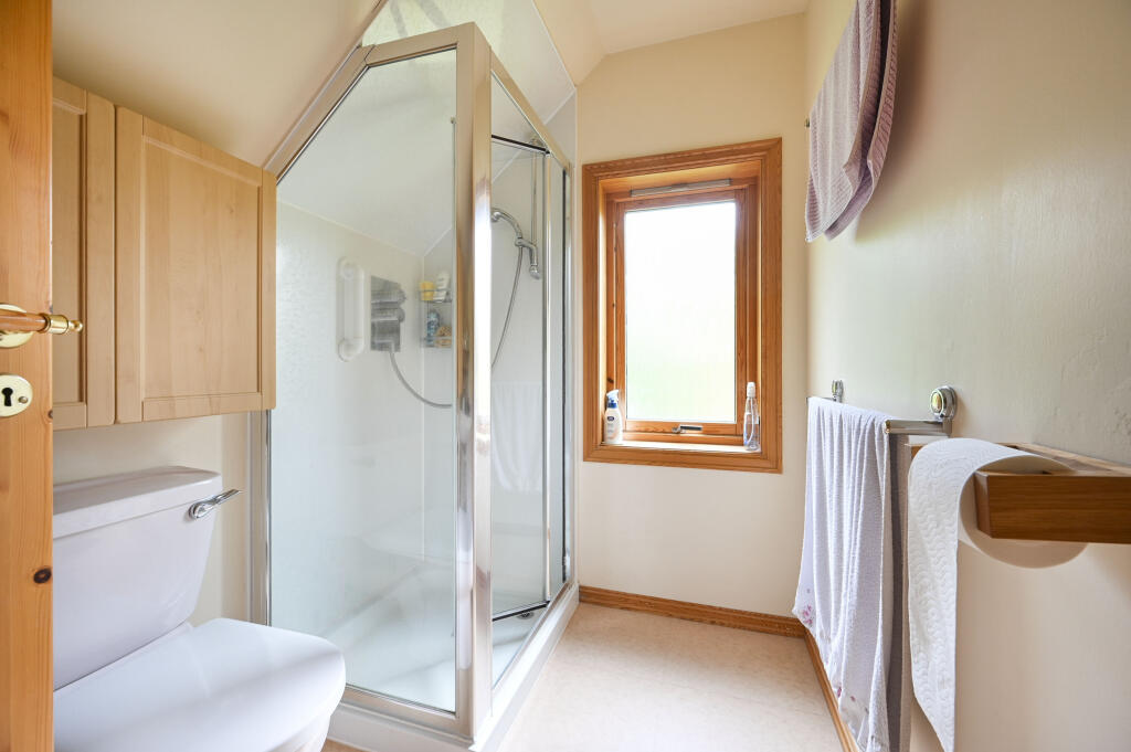 Upper Shower-room