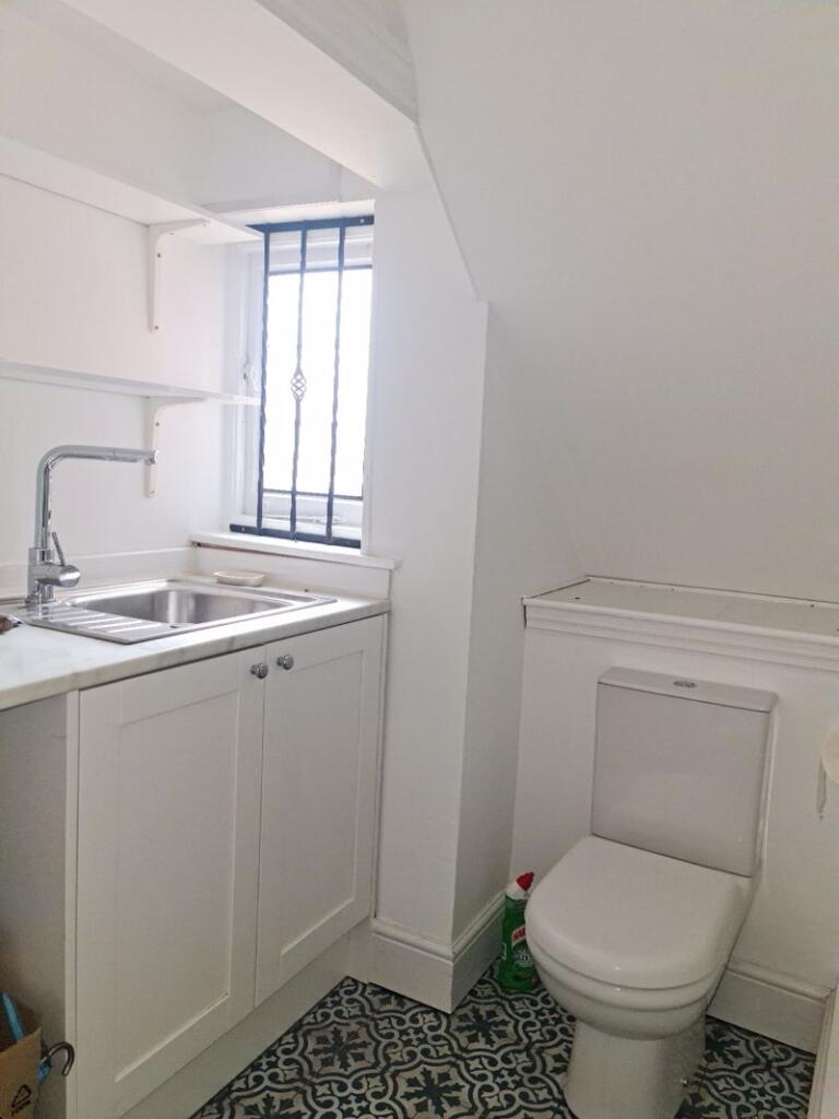 Ground floor WC/Utility 