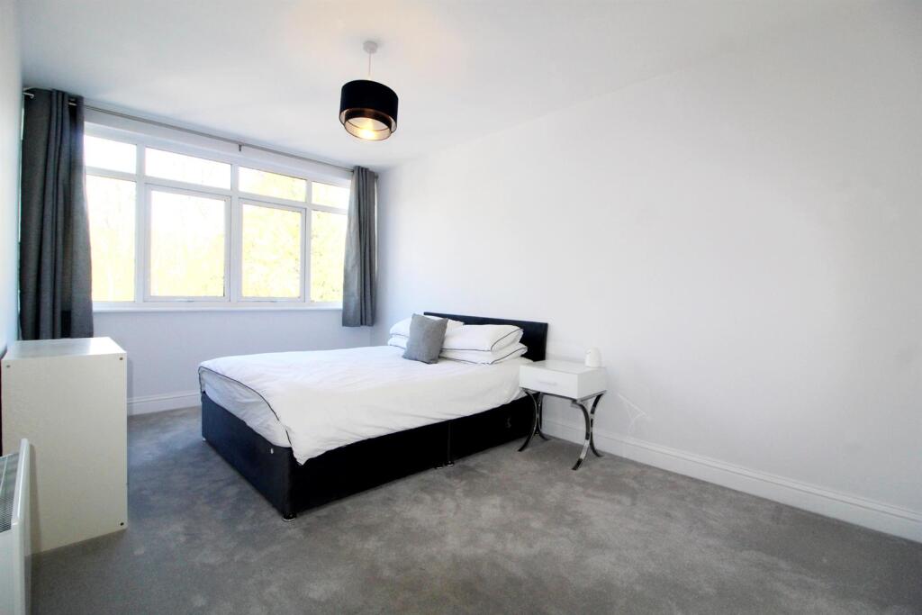 e Bedroom 1 NEW.jpg