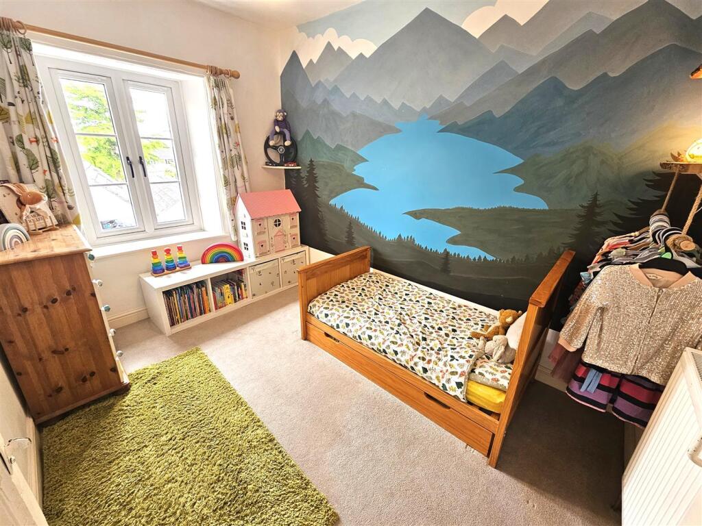 Bedroom 2.jpg