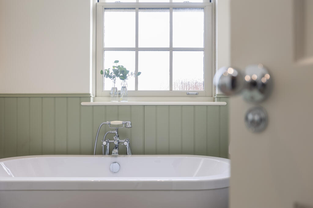Pasture Lane 23 Bathroom-2