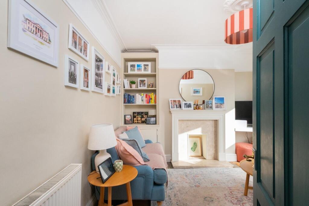 0G6PABN - Living Room D.jpg