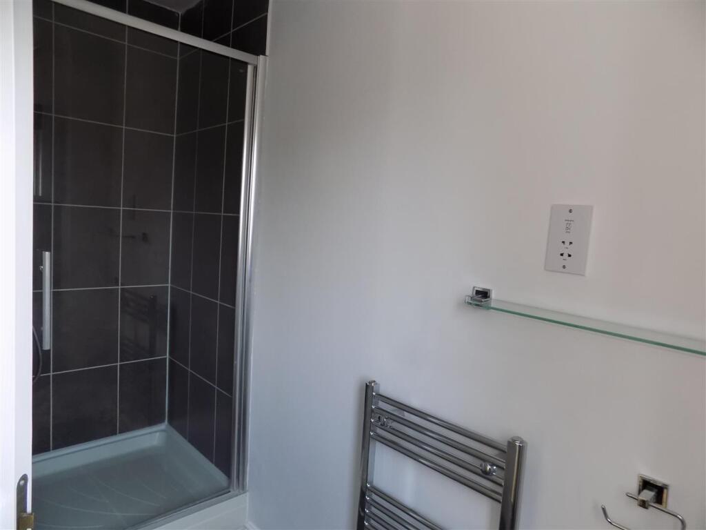 91 Alchester Court - Ensuite (1).JPG