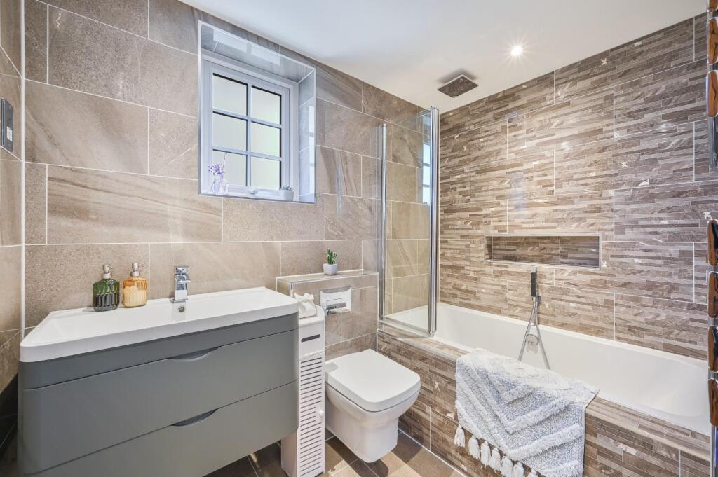 NUTCROFT GROVE,  (7).jpg