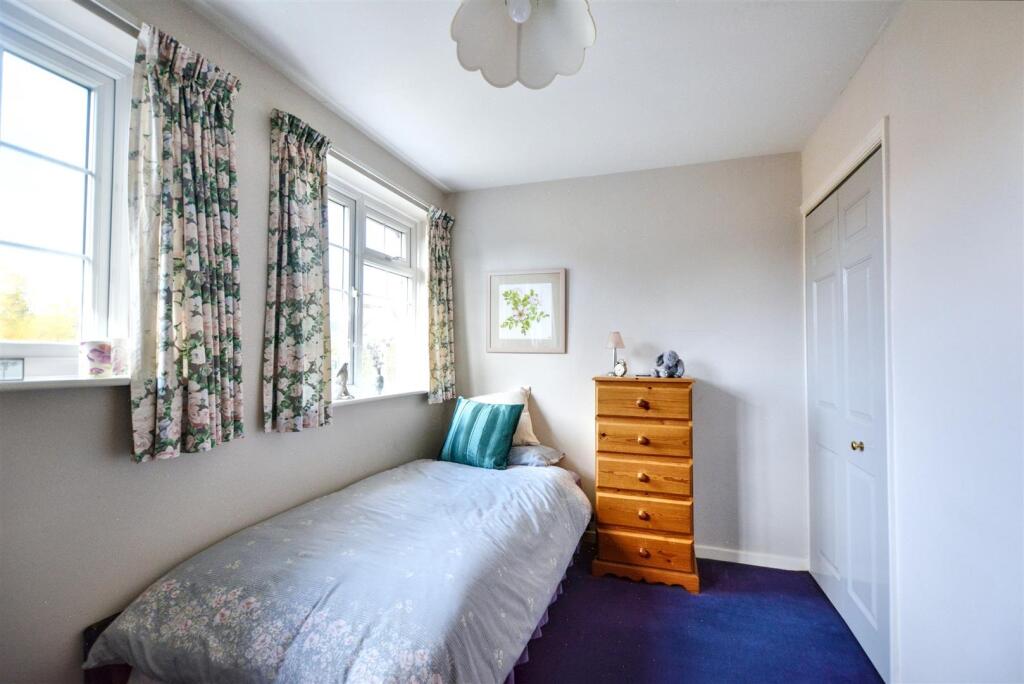 Bedroom 2_1.jpeg