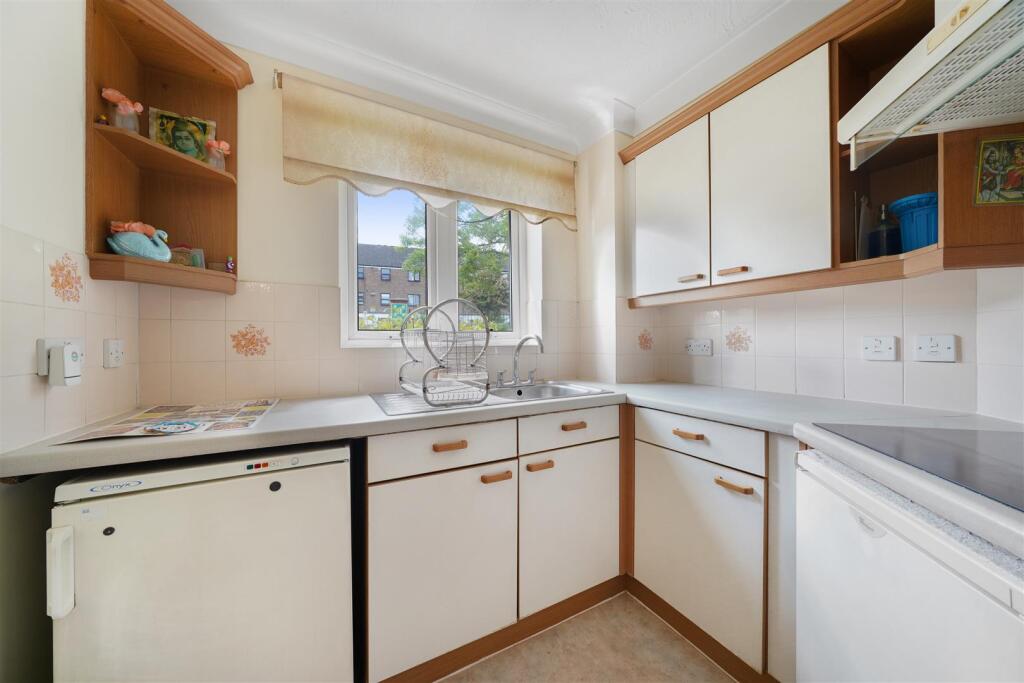 Flat 3, Bishops Court - 3Gf2Qbpida5399bpjz2k.jpg