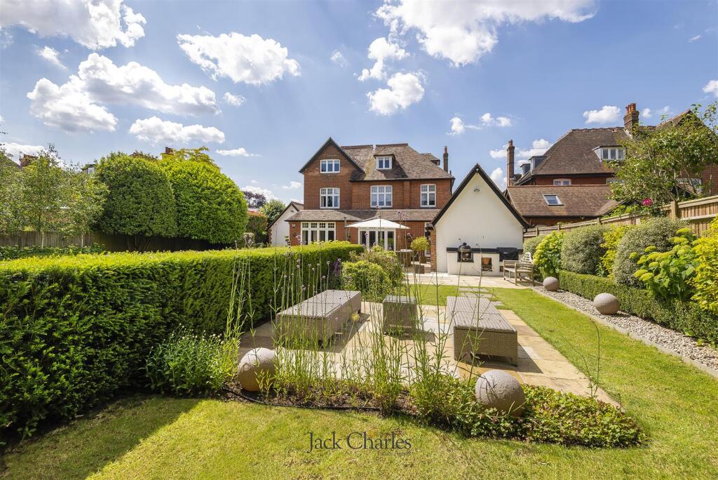 5 Yardley Park Rd, TN9 1NE 029.jpg