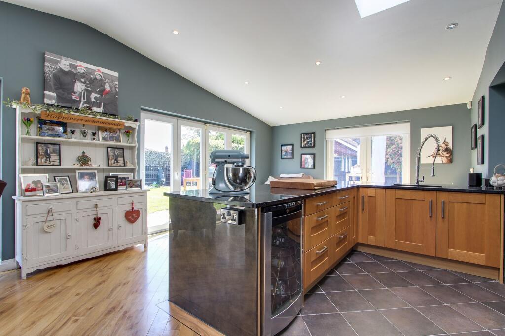 Open Plan Kitchen/Diner/Family Room