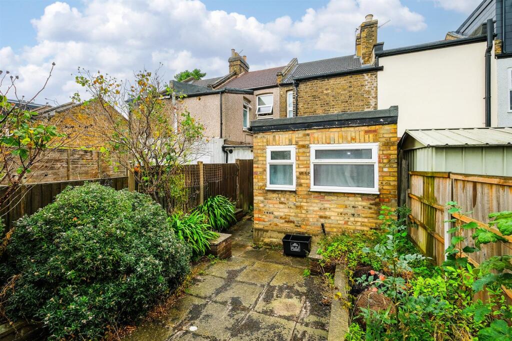 Odessa Road, Forest Gate