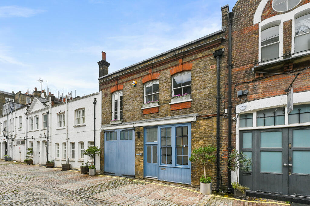 Marylebone Mews, Marylebone Village, London W1G
