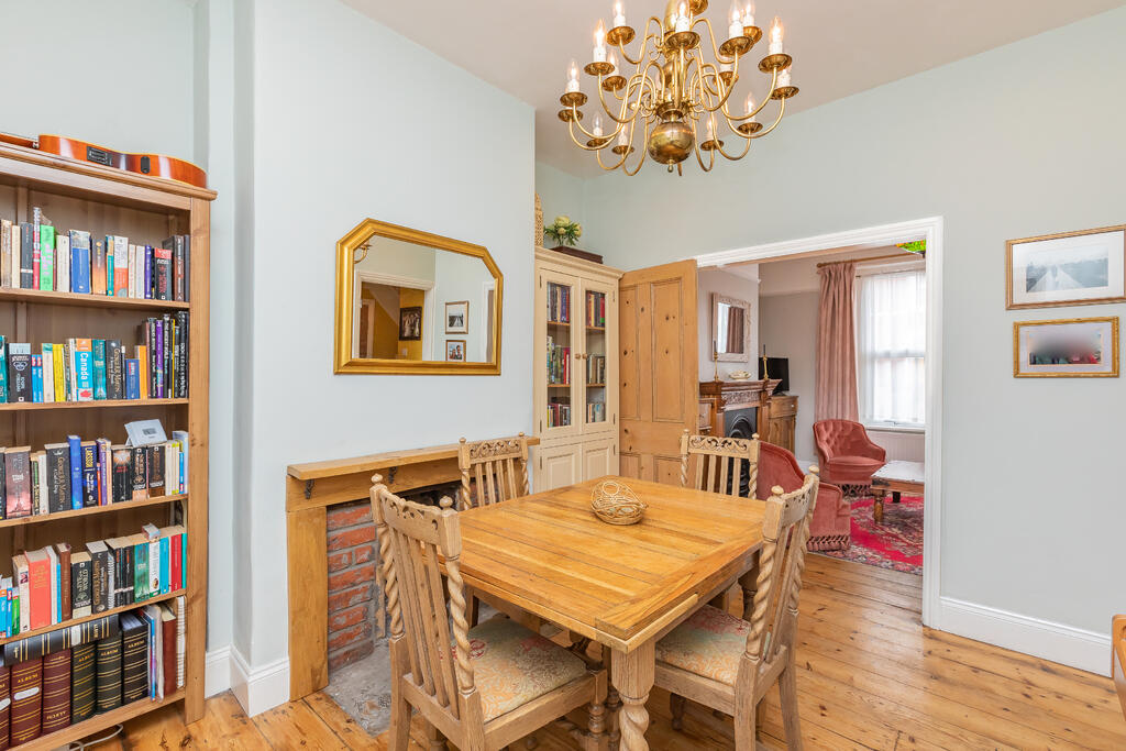 17 Penpol Avenue -11