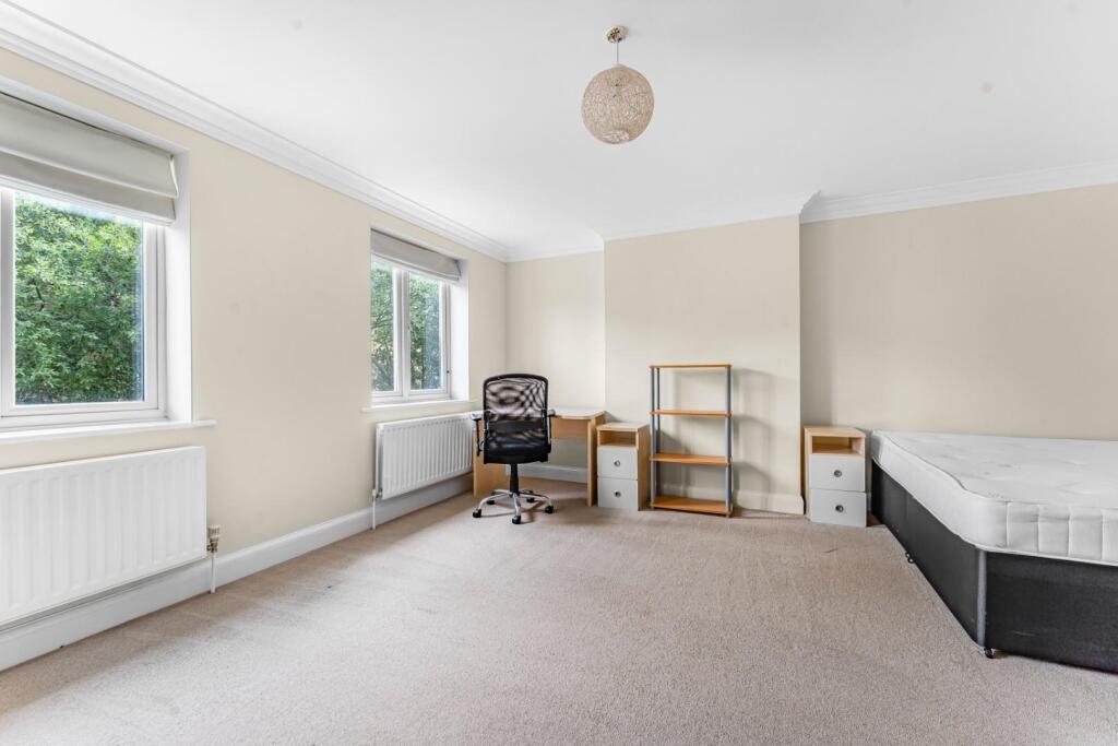 BEDROOM 2 MAIN.jpg