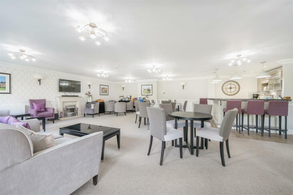 Owners Lounge (2).jpg