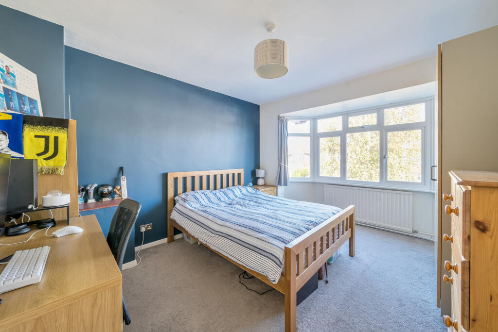 1365839-13-68fb53...