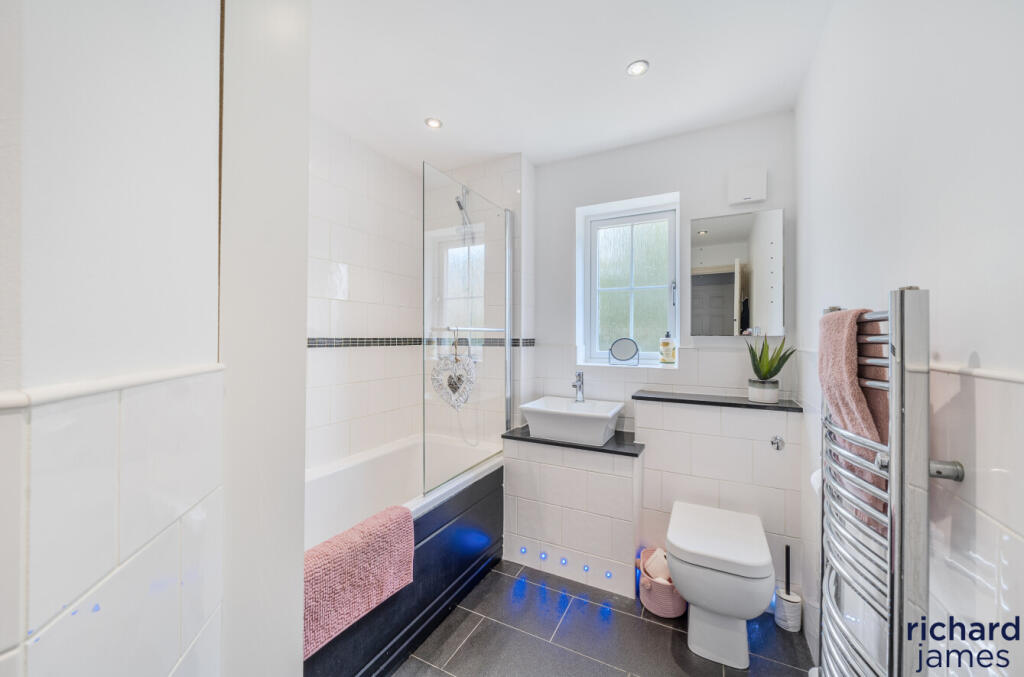 7cf32f23569b459c95fa2d59a1aec8c0