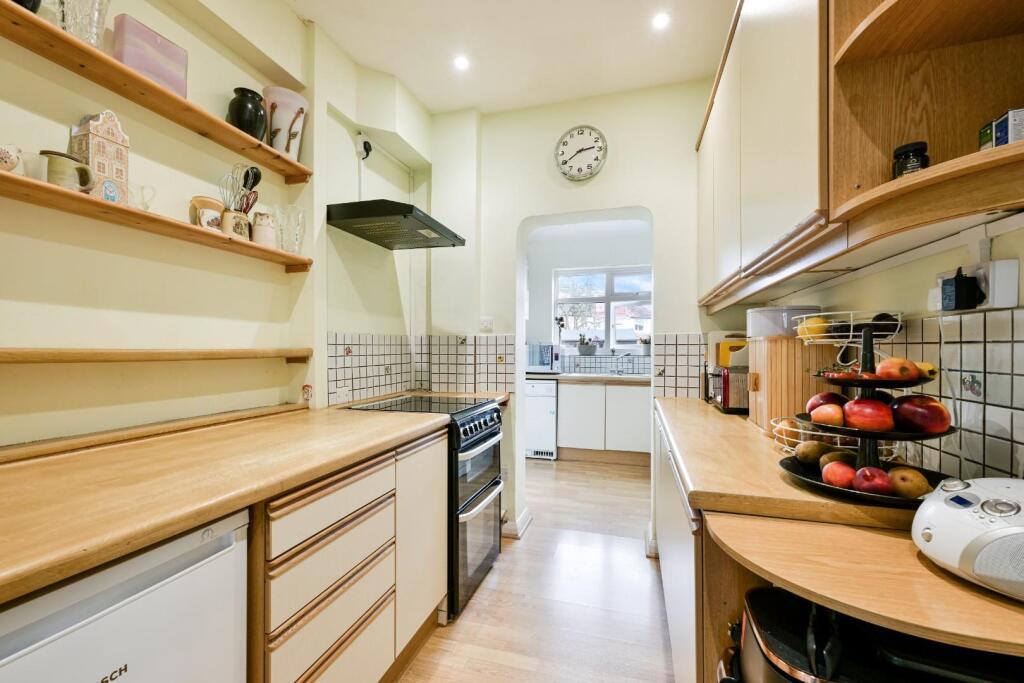 STONELEIGH AVENUE (13).jpg