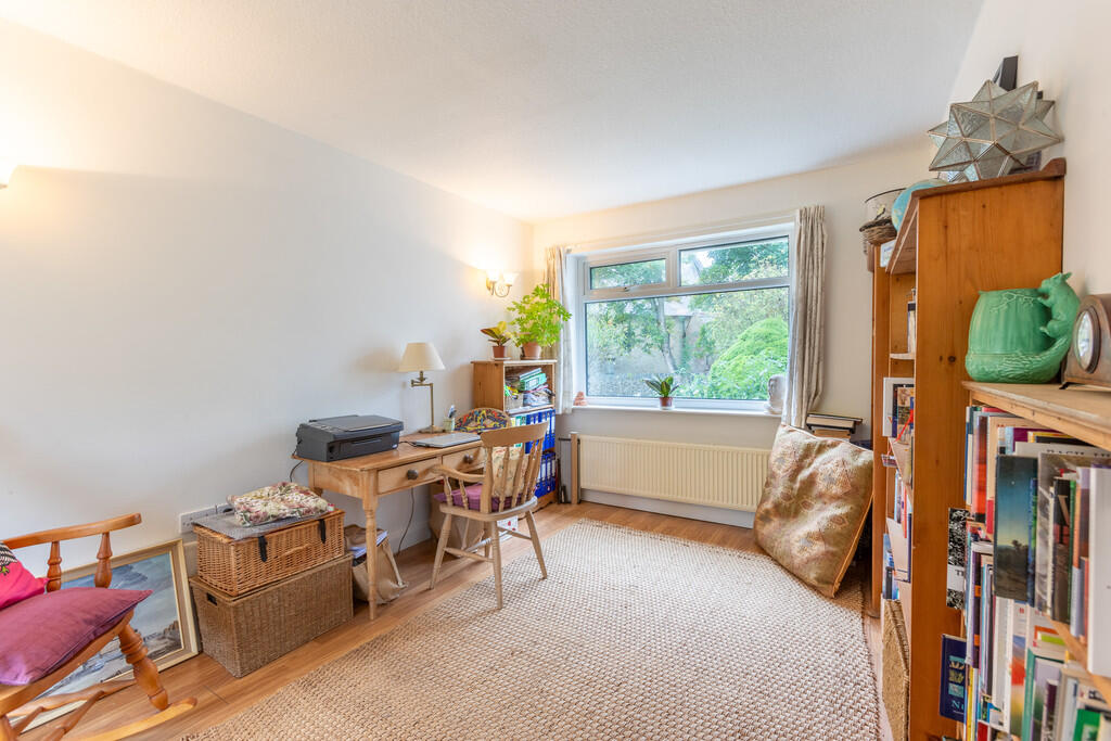 Dining Room/Bedro...