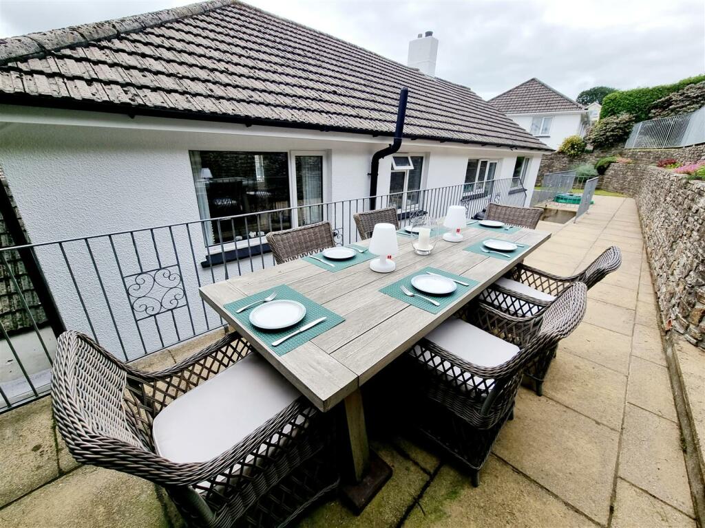 Outside Dining