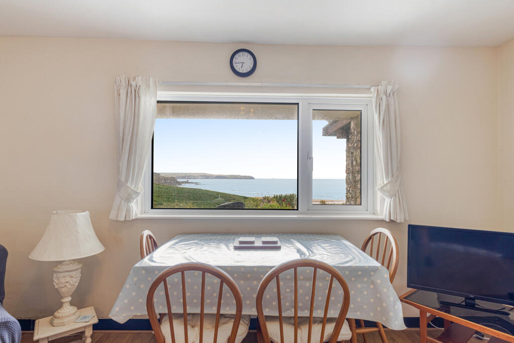 A43 - Folly Rise Ringmore Drive Bigbury - 250808