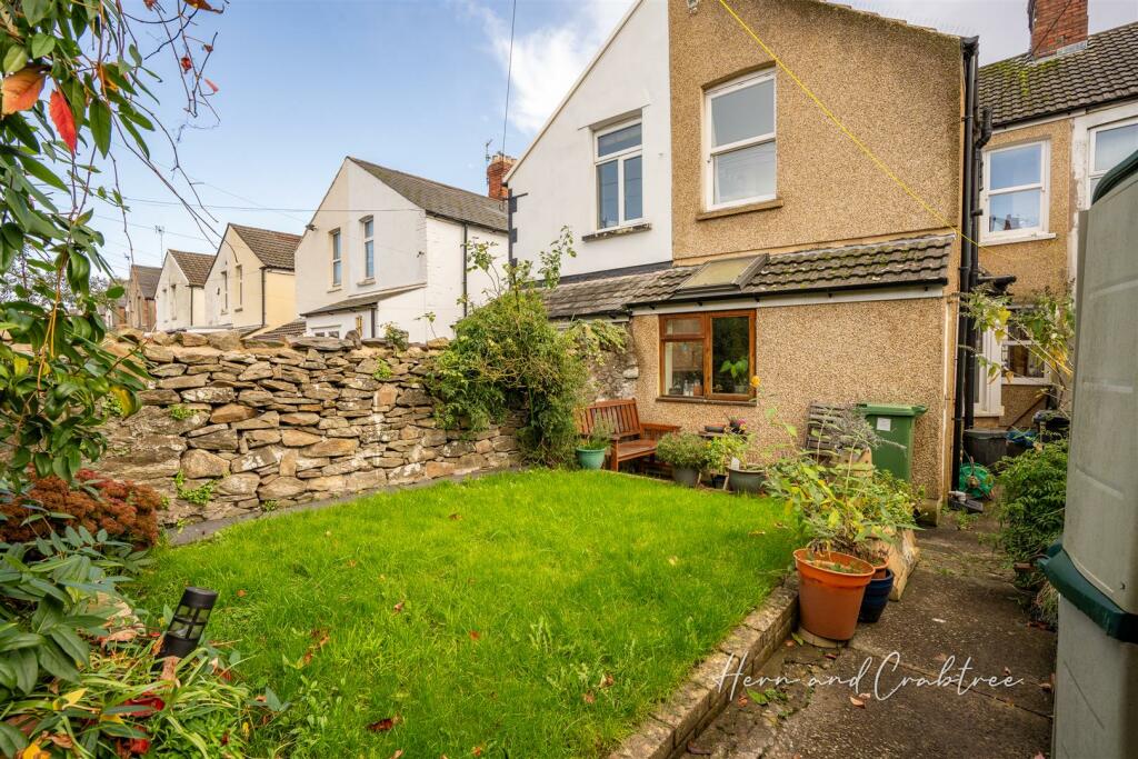 Dogfield Street, Cathays, HernCrabtree (4).jpg