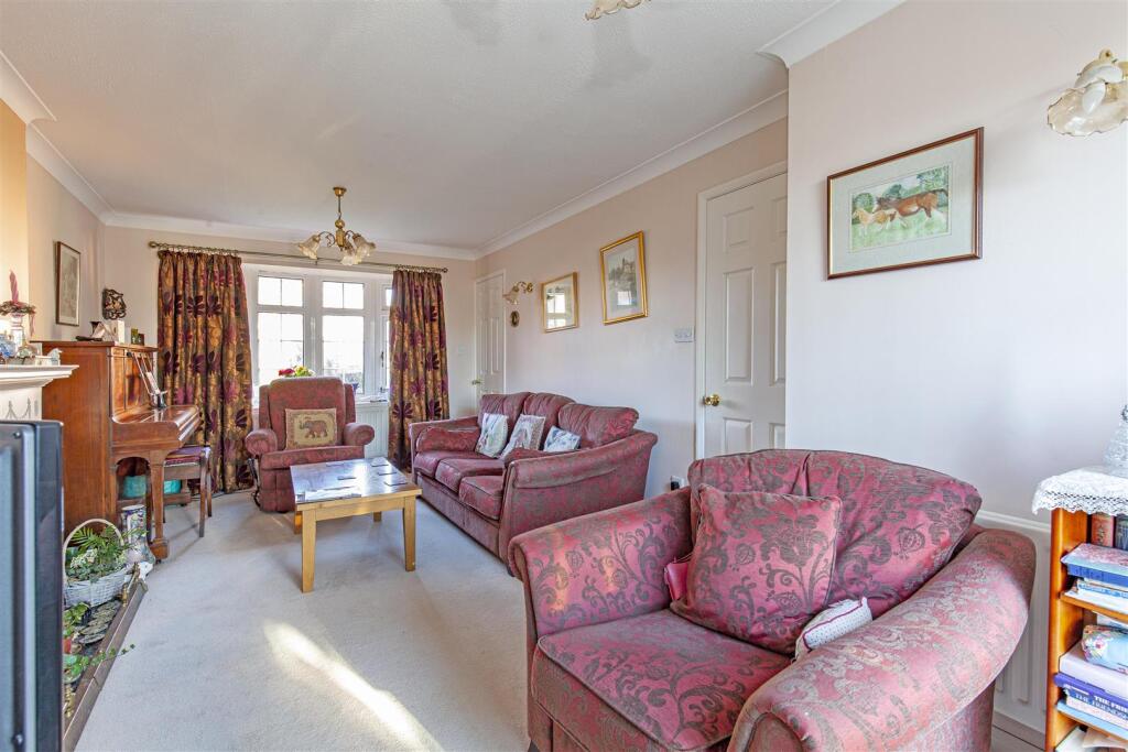 Reception Room-2.jpg