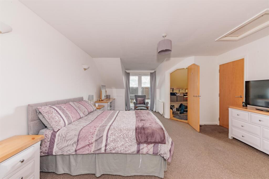 7 Constitution Court Dundee-3.JPG