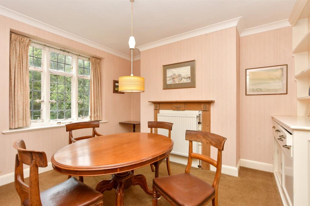 Breakfast Room