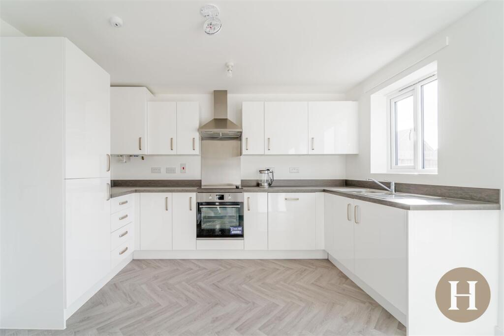 Hadleigh Estate Agents-30.jpg