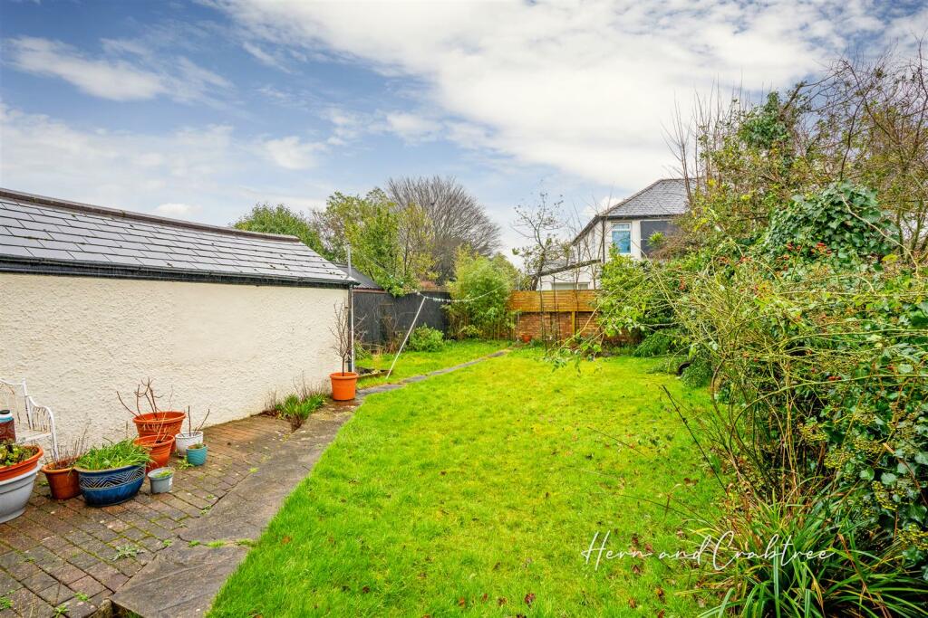 Heath Park Avenue, Heath, HernCrabtree (11).jpg