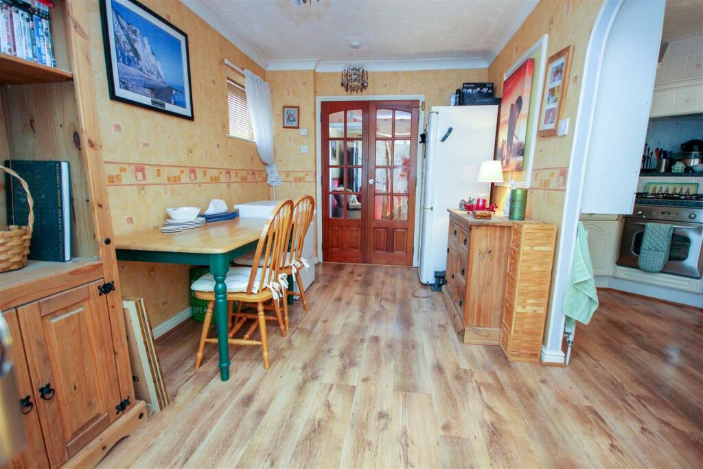 Dining Room 1.jpg