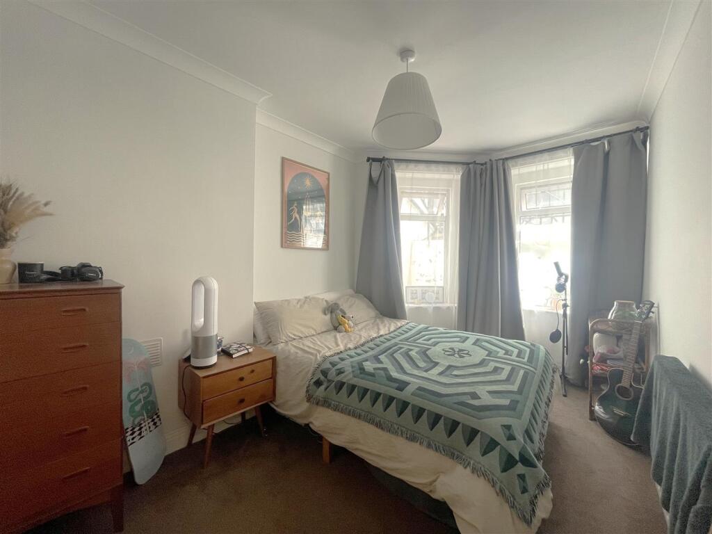 Bed 1 a.jpg