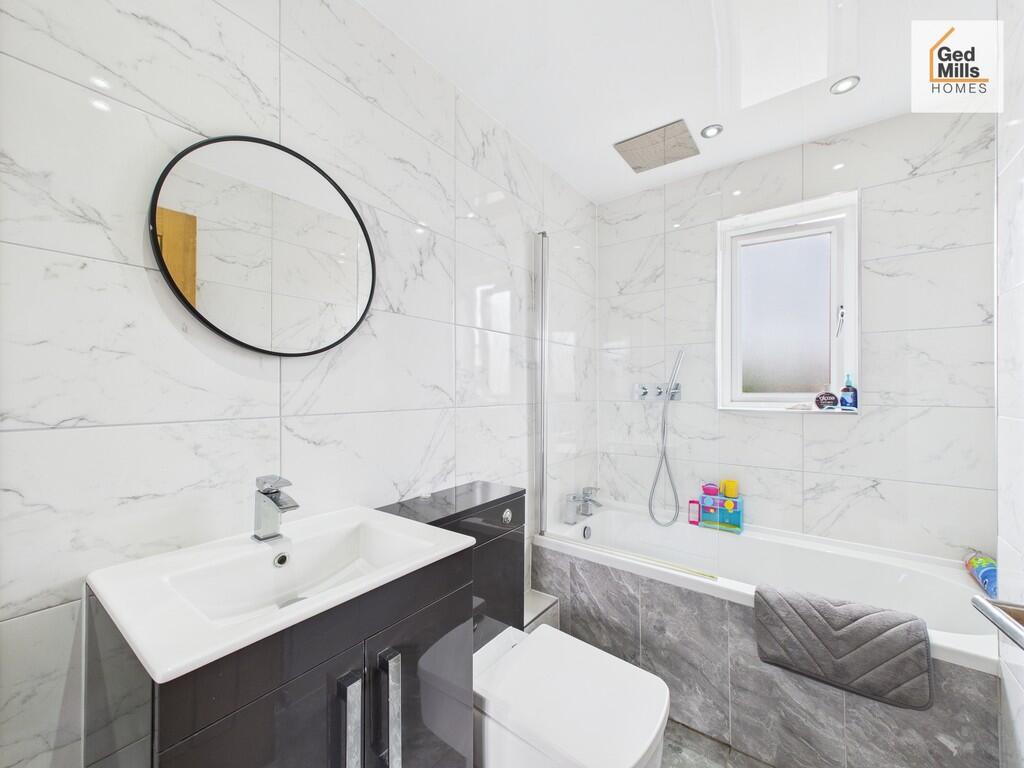 CAM04261G0-PR0069...